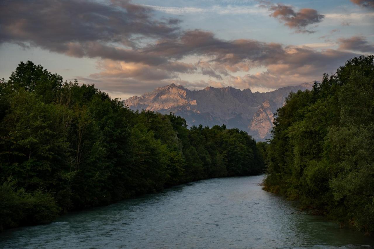 Das Bergquartier - Ferienwohnung Zugspitze Oberau  Exteriör bild